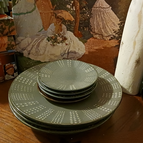 πMikasa Gourmet Basics 3 Dinner& Appetizer Plates-Set of 4 Vintage.π - Picture 5 of 9
